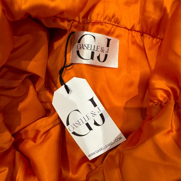 GASELLE & J ORANGE DRESS - Picture 7 of 7